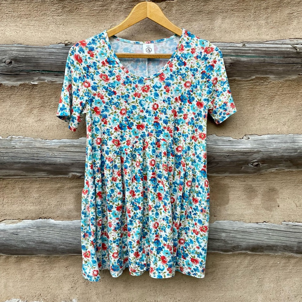 Agnes & Dora Floral Print Muse Top Size S